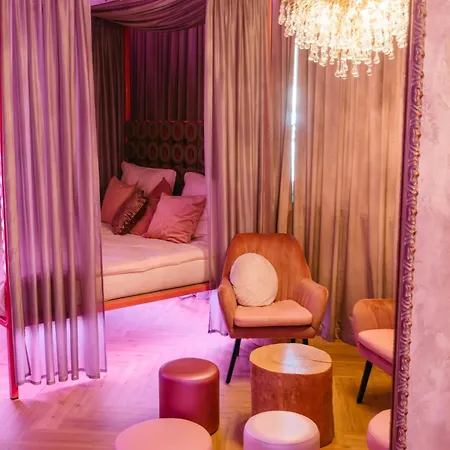Otel Story